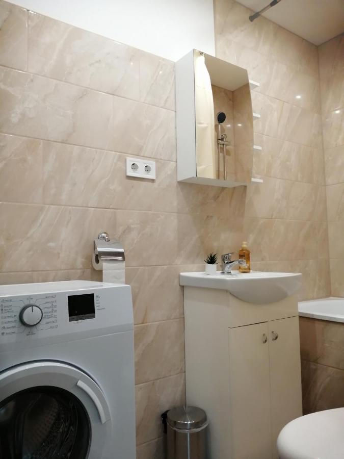 Apartamenti Miera Osta Liepāja Dış mekan fotoğraf
